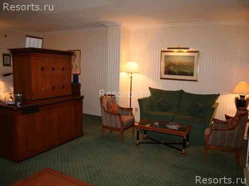 JW Marriott Hotel 9